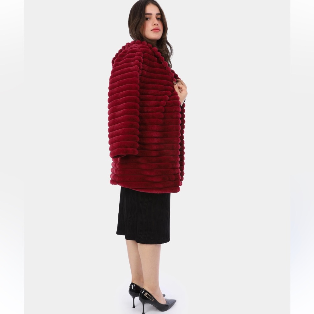 Luxurious women’s burgundy  Faux Fur Jacket snap front closure two side pockets